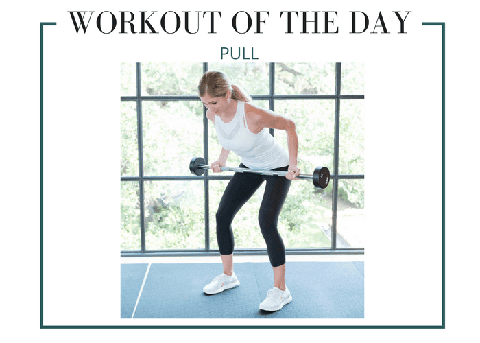 fitness blogger lauren gleisberg doing a workout